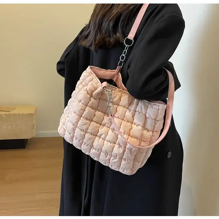 Women's Black Quilted Shoulder Bag 2026 New Trendy — feature 17