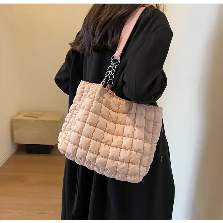 Women's Black Quilted Shoulder Bag 2026 New Trendy — feature 19