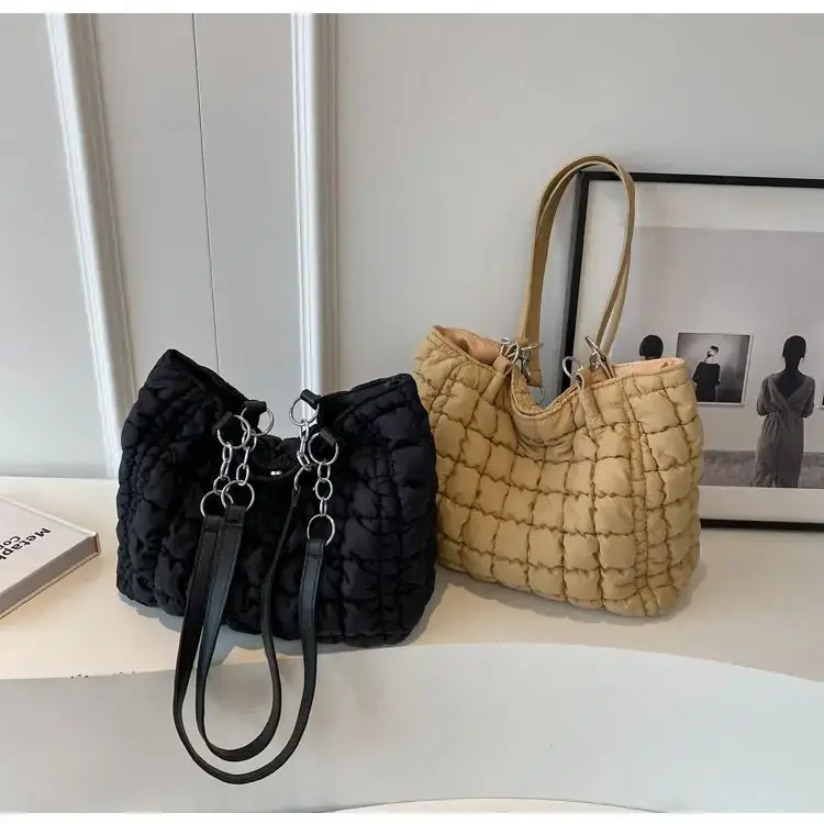 Women's Black Quilted Shoulder Bag 2026 New Trendy — feature 31