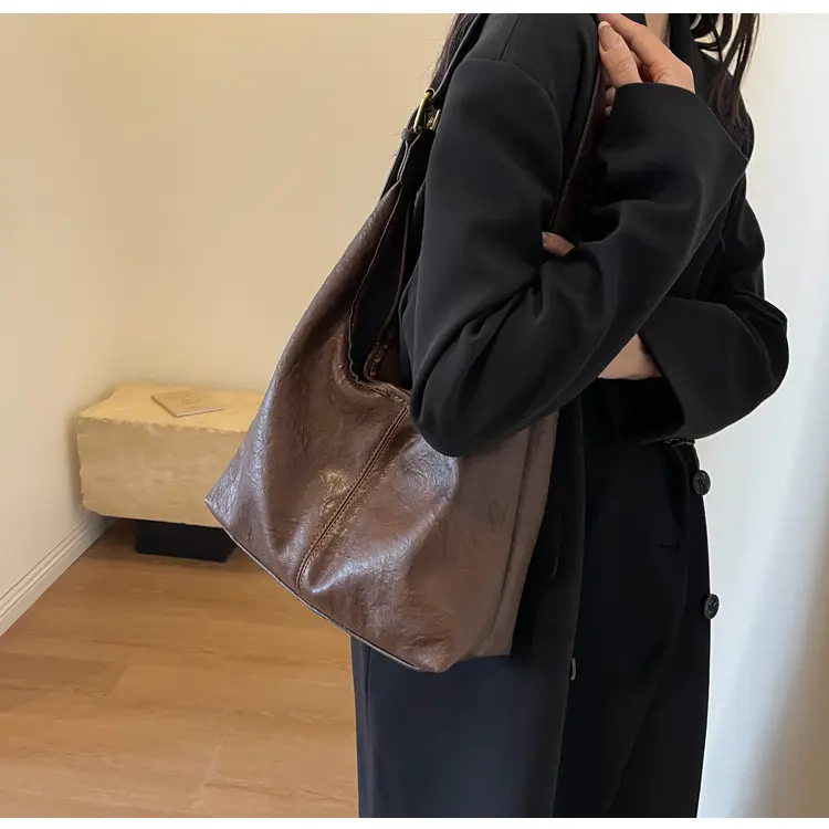Brown Textured Crossbody Bag for Women Autumn 2026 — feature 22