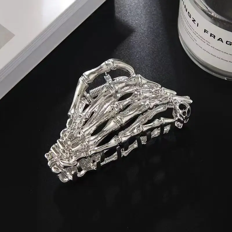 Skull Claw Hairpin for Women High End Hair Accessory — feature 6