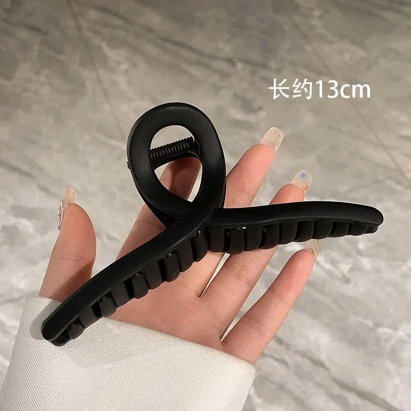 Oversized cross matte black (about 13cm)