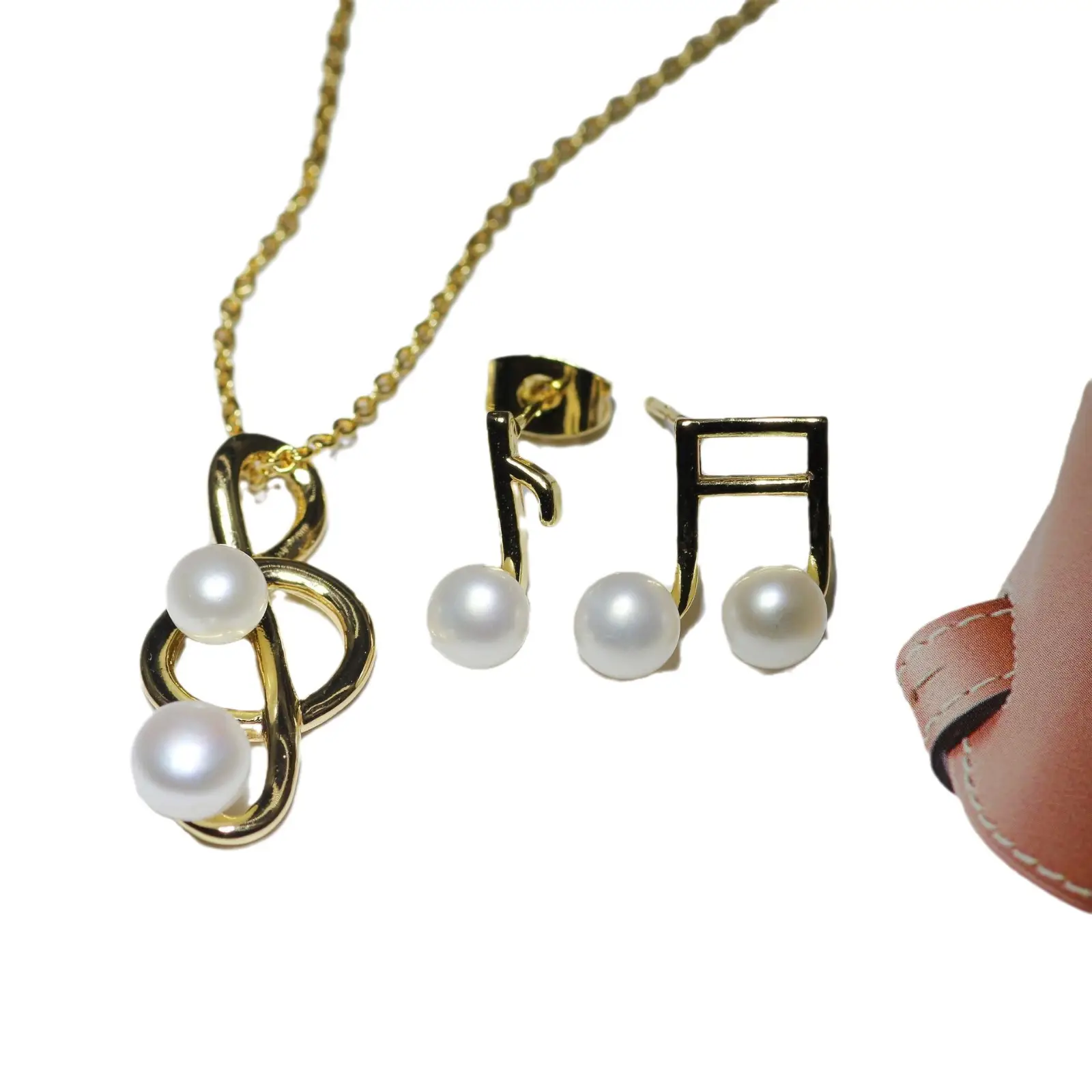 Dan Tao Pearl Earrings Necklace Set Gold Finish - Image 6