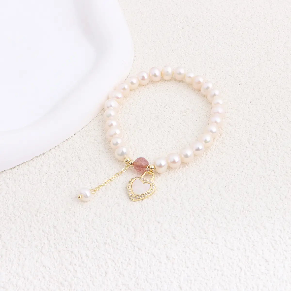 Natural Freshwater Pearl Bracelet Love Heart Design — feature 23