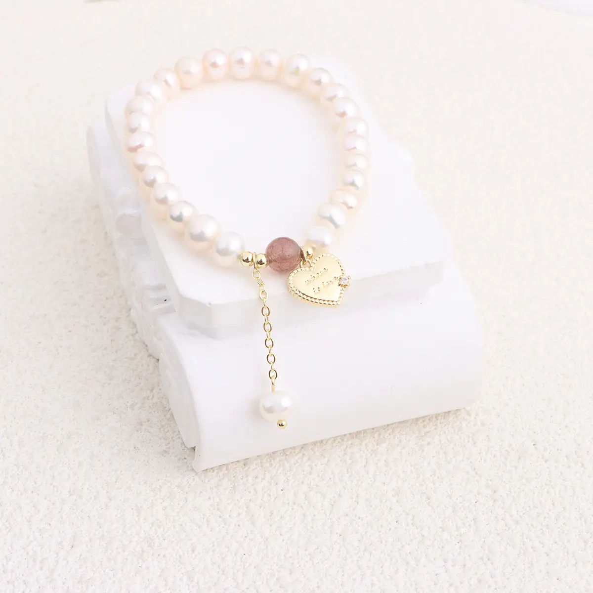 Natural Freshwater Pearl Bracelet Love Heart Design — feature 30