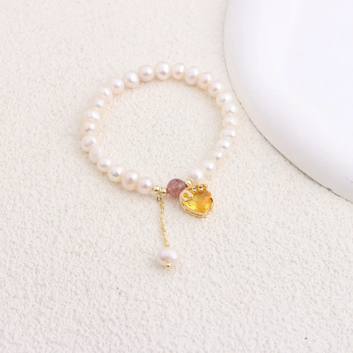 Natural Freshwater Pearl Bracelet Love Heart Design — feature 37