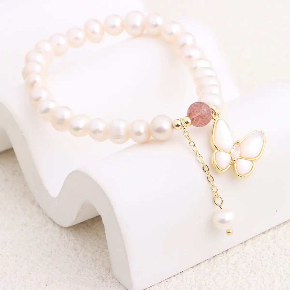 Natural Freshwater Pearl Bracelet Love Heart Design — feature 40