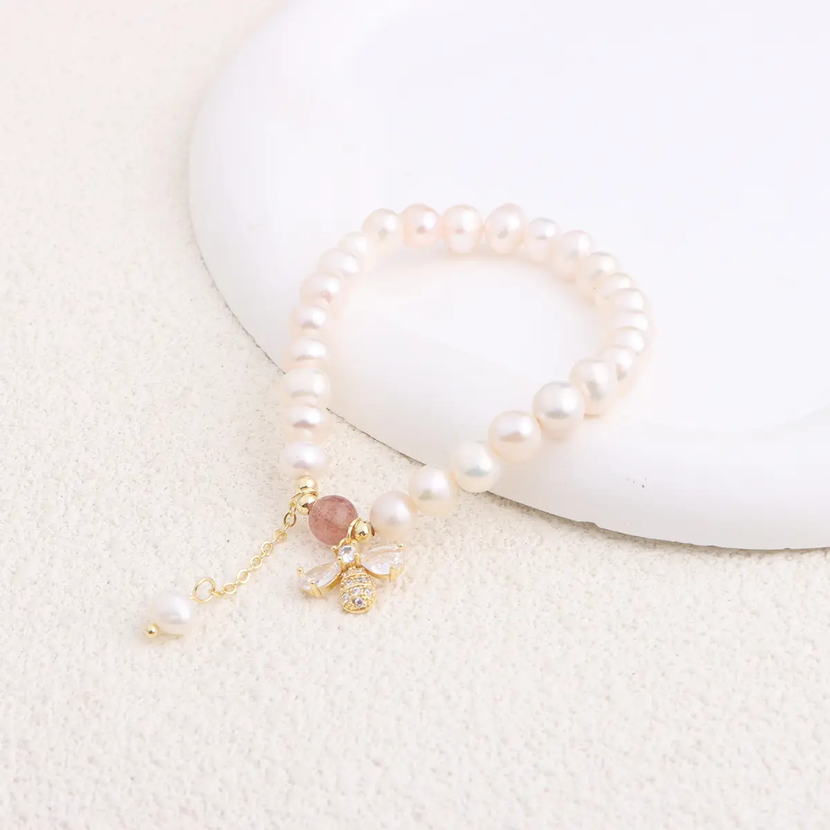 Natural Freshwater Pearl Bracelet Love Heart Design — feature 47