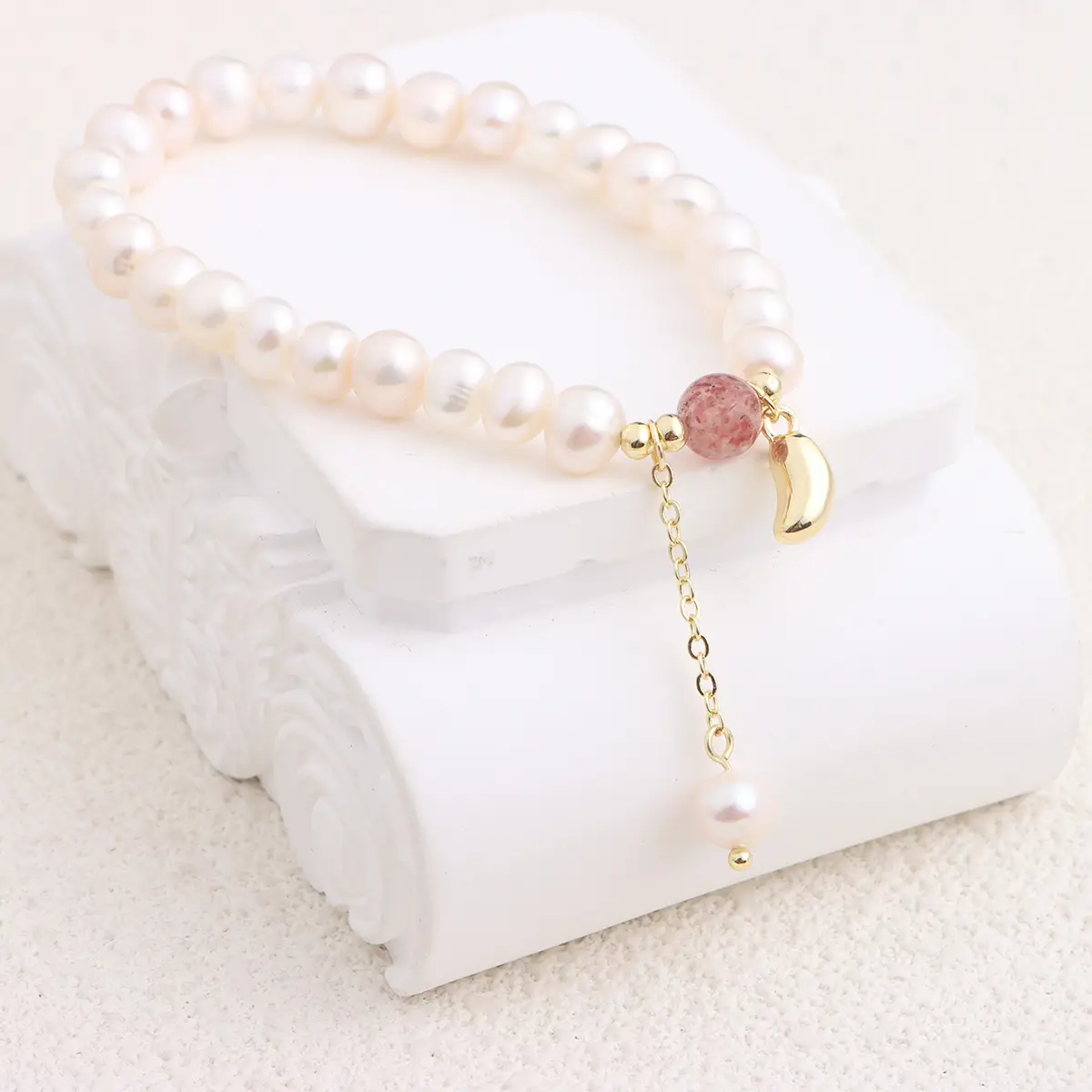 Natural Freshwater Pearl Bracelet Love Heart Design — feature 49
