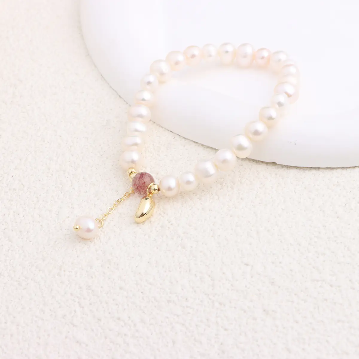 Natural Freshwater Pearl Bracelet Love Heart Design — feature 50
