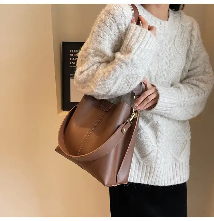 Women's Brown Leather Bucket Bag 2023 New Fashion — feature 25