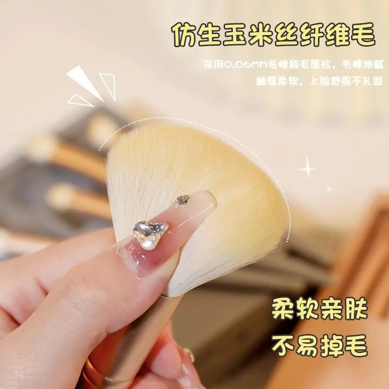 5-Piece Powder Eyeshadow Brush Set with Mirror - Image 8