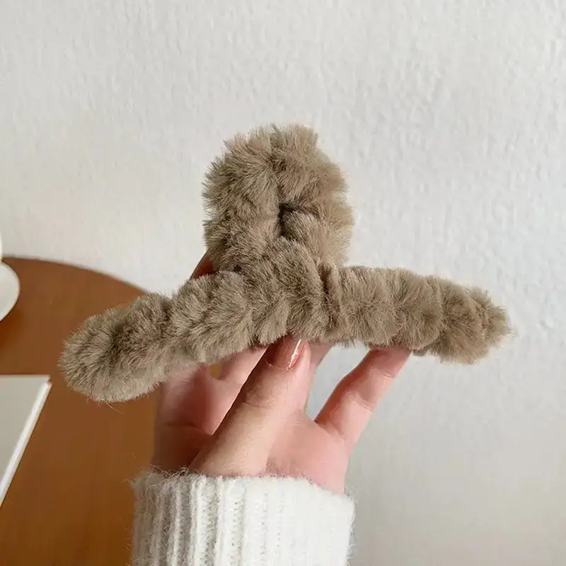 Autumn Winter Plush Clip Hairpin for Girls