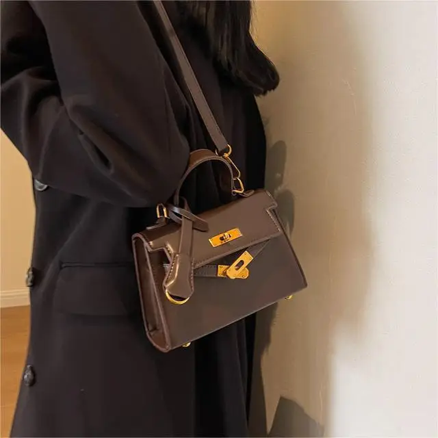 Women Retro Platinum Shoulder Bag 2023 Winter - Image 6