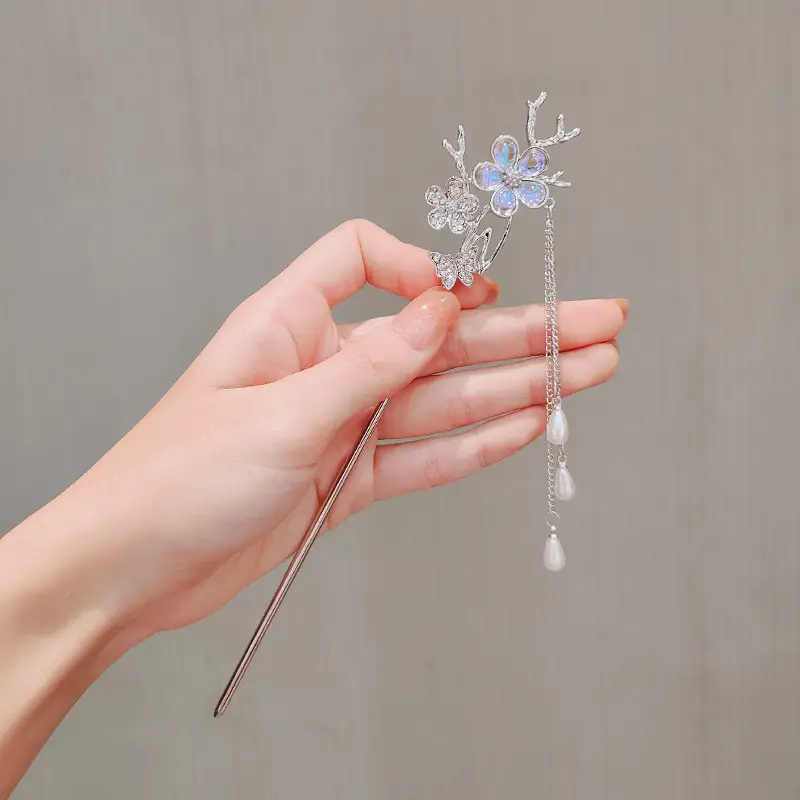 Elegant Crystal Tassel Hairpin for Women
