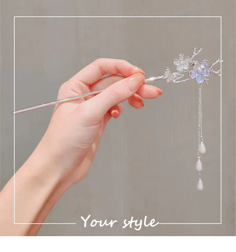 Elegant Crystal Tassel Hairpin for Women — feature 1