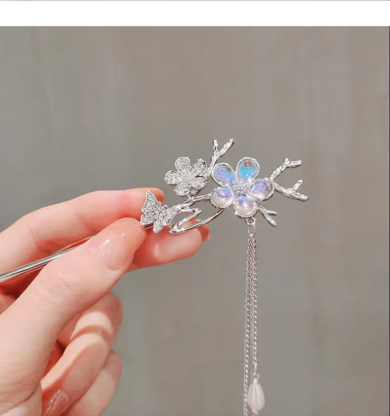 Elegant Crystal Tassel Hairpin for Women — feature 7