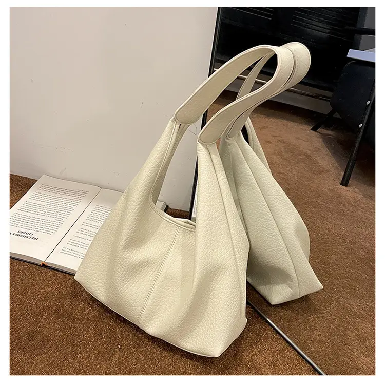 Textured Bucket Bag for Women Autumn 2026 — feature 16