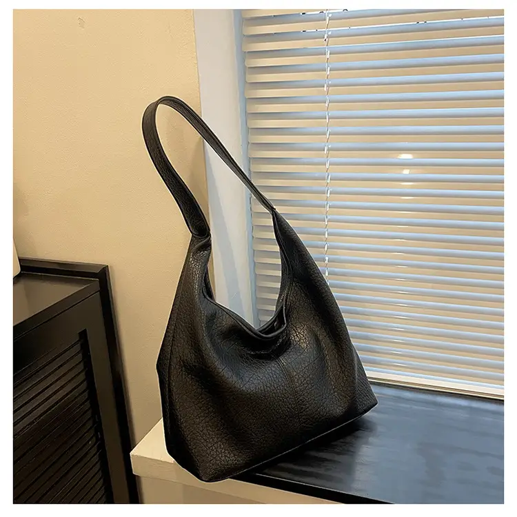 Textured Bucket Bag for Women Autumn 2026 — feature 21