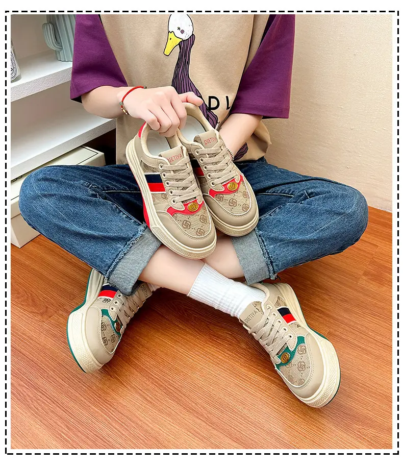 Women's Retro Casual Flat Sneakers Korean Style Comfortable — feature 18
