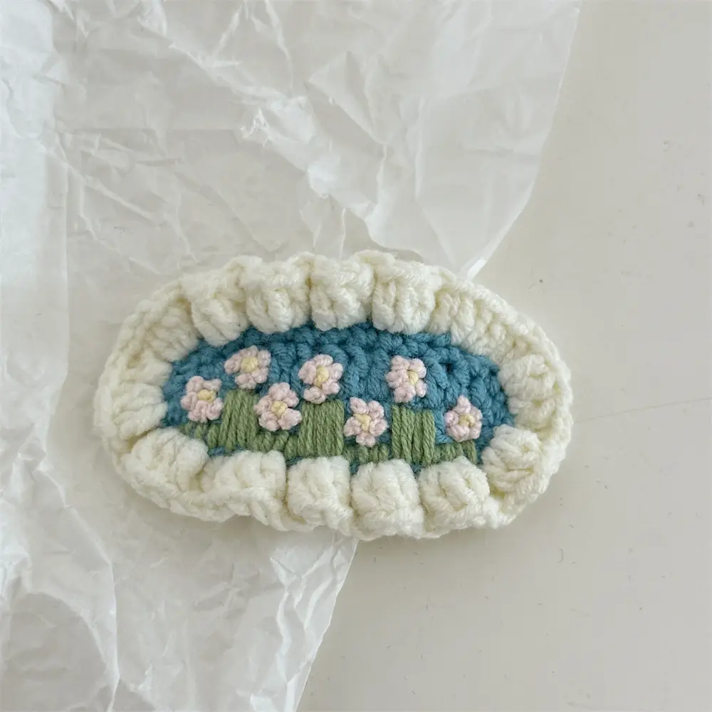Crochet-white flowers