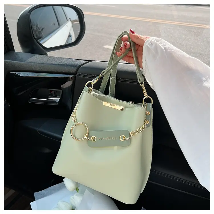 High-End Green Chain Shoulder Bag for Women — feature 23