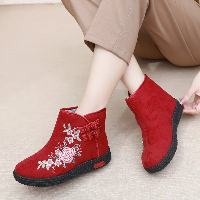 Old Beijing cloth shoes women's cotton-padded shoes winter fleece-lined warm mom shoes retro ethnic style embroidered shoes short boots milk shoes
