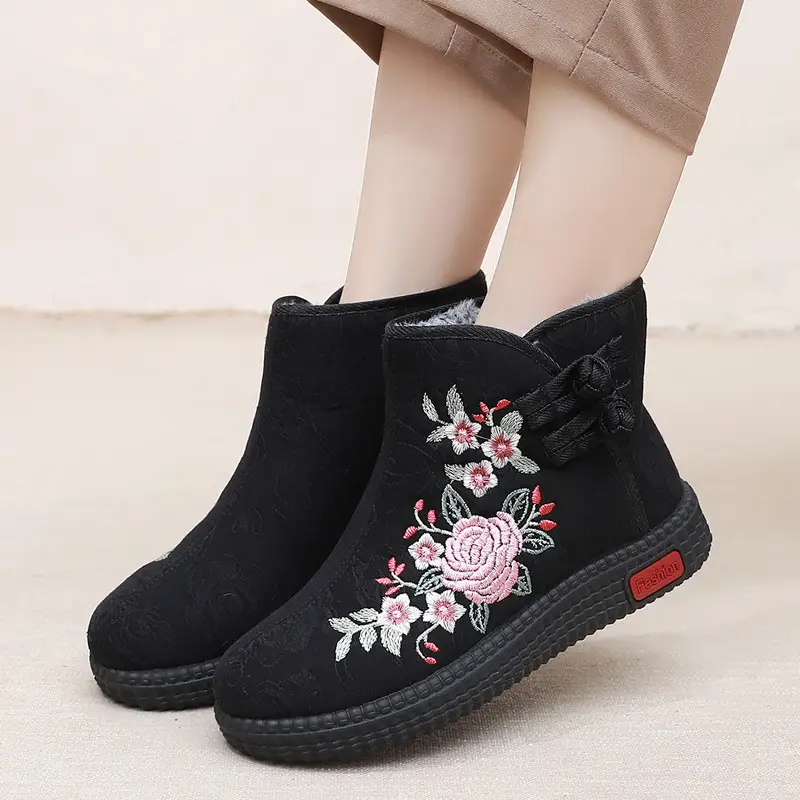 Old Beijing cloth shoes women's cotton-padded shoes winter fleece-lined warm mom shoes retro ethnic style embroidered shoes short boots milk shoes