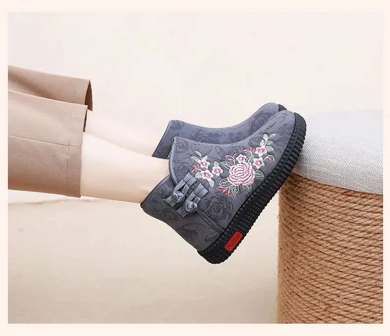 Old Beijing cloth shoes women's cotton-padded shoes winter fleece-lined warm mom shoes retro ethnic style embroidered shoes short boots milk shoes — feature 21