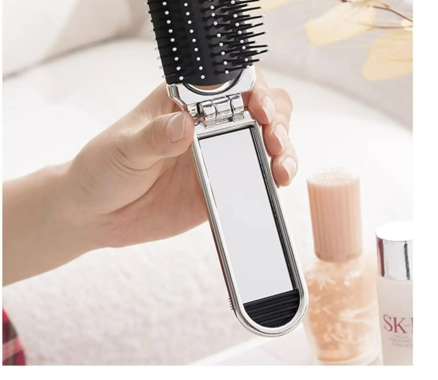 Women's Mini Hair Brush with Mirror and Air Cushion Design — feature 8