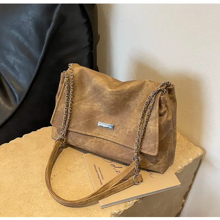 Beige Vintage Chain Shoulder Bag for Women 2026 — feature 32