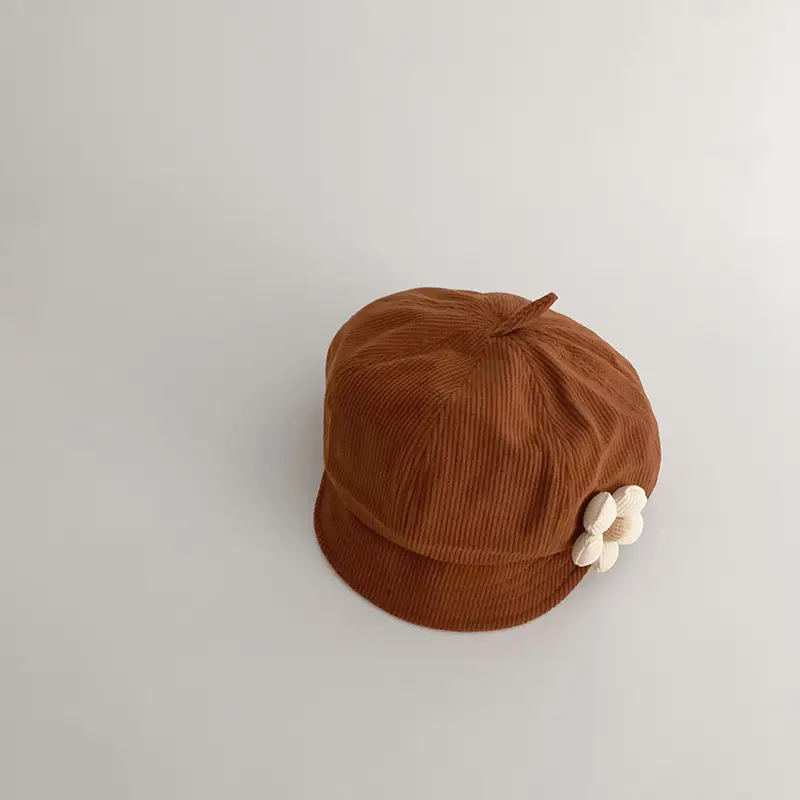 Yipan Children's Beige Peaked Cap with Flower Decor - Image 2