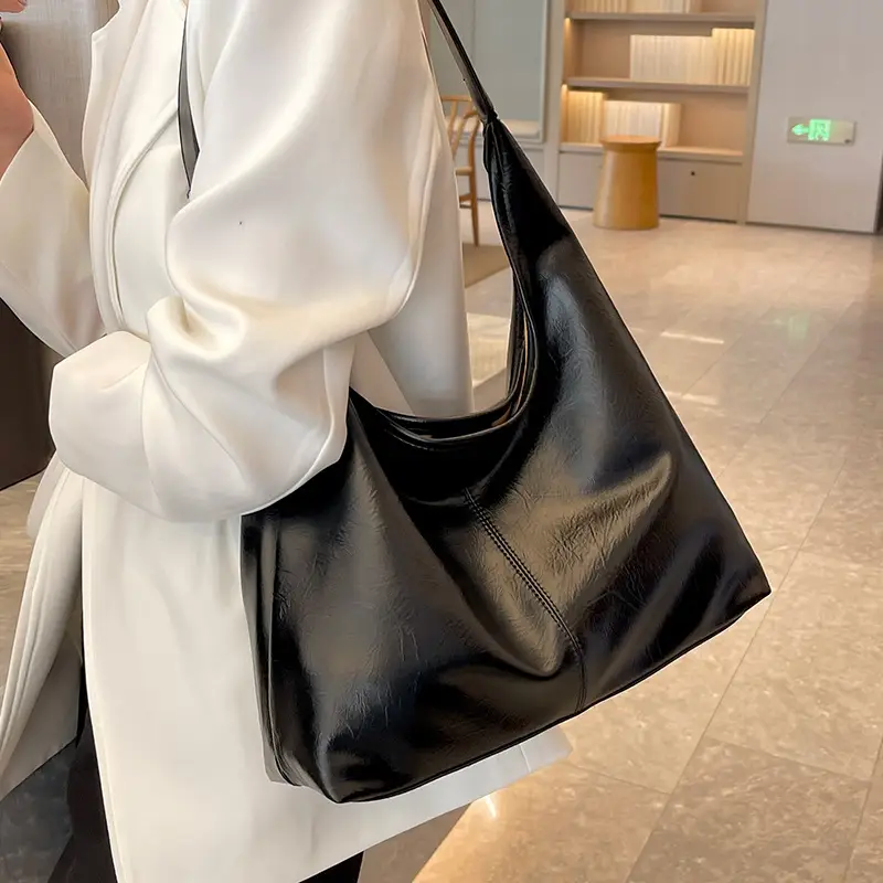 Women Large Capacity Shoulder Bag Silver Leather 2026 - Image 8