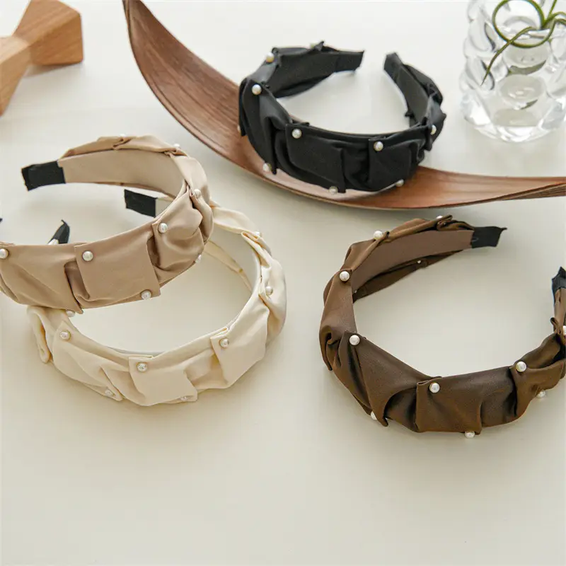 Pearl Black Wide Brim Hairpin for Women - Image 5