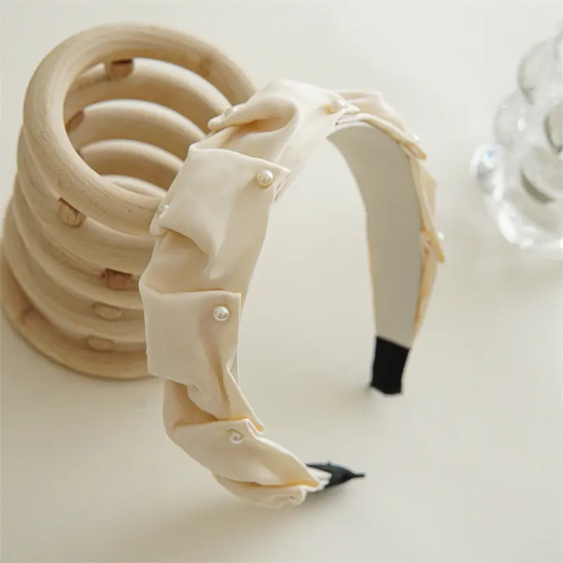 Pearl Black Wide Brim Hairpin for Women — feature 12