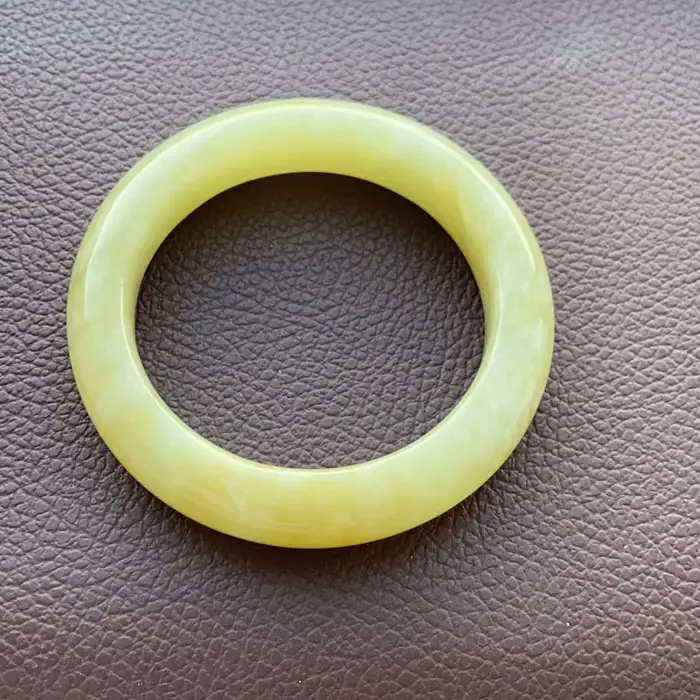 Xiuyan Jade Ice-Type Bracelet for Women