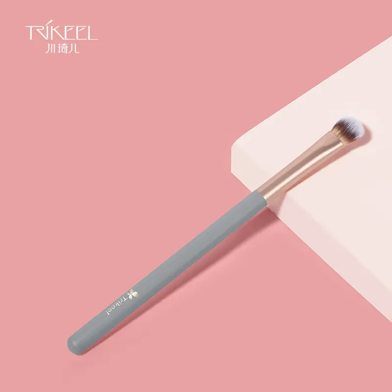 Sichuan Qier Soft Makeup Brush for Eyes, Nose, Highlight & Concealer - Image 5