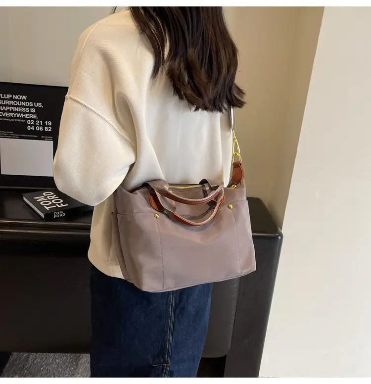 Women's 2023 Waterproof Nylon Shoulder Messenger Bag — feature 28
