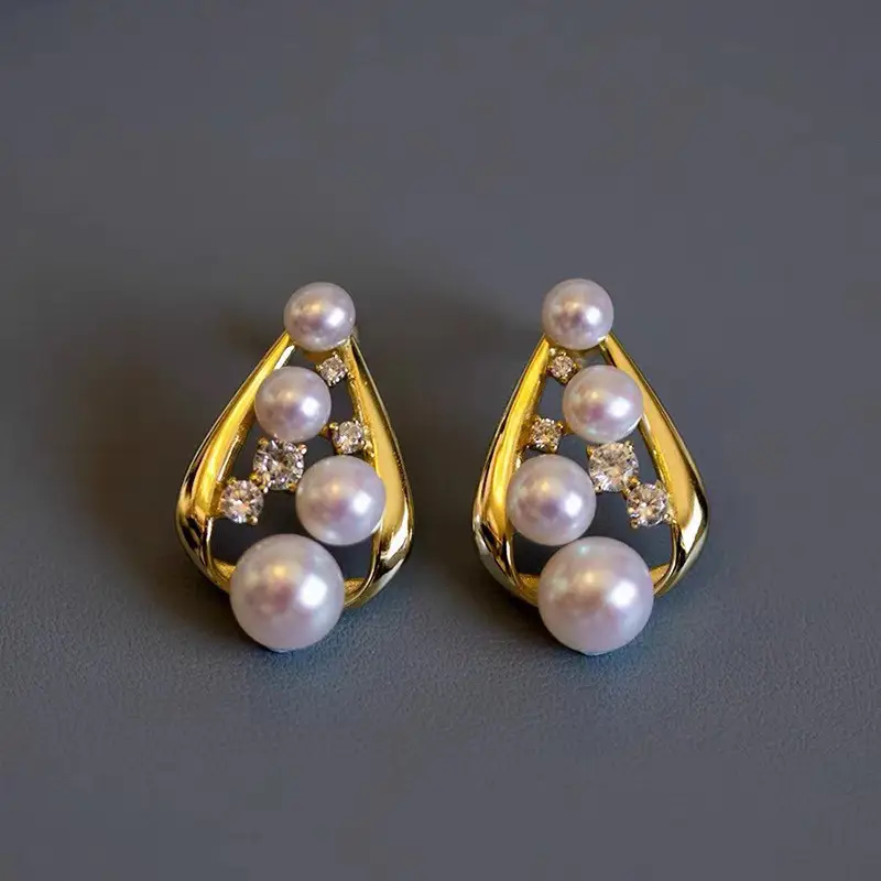 Elegant Pearl Earrings with Copper & Zircon Design - Image 3
