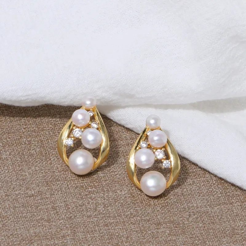 Elegant Pearl Earrings with Copper & Zircon Design — feature 10