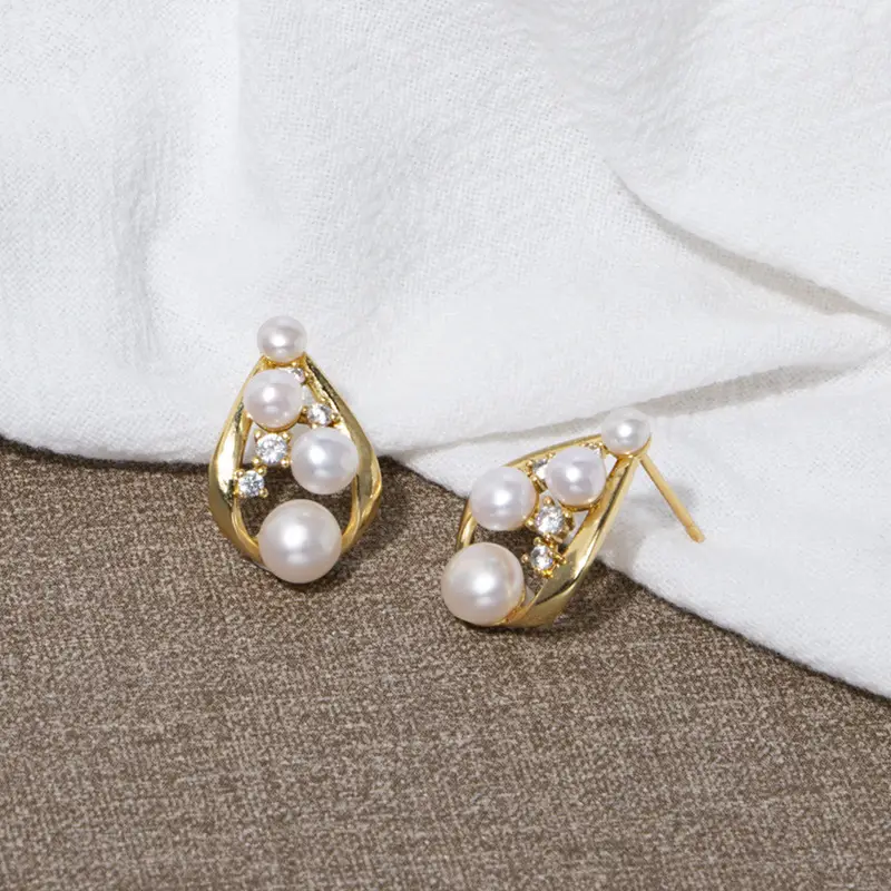 Elegant Pearl Earrings with Copper & Zircon Design — feature 12