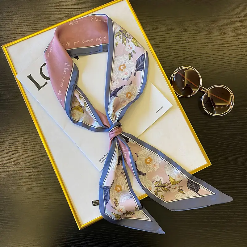 Silk Floral Hair Band for Women Autumn Outfit - Image 4