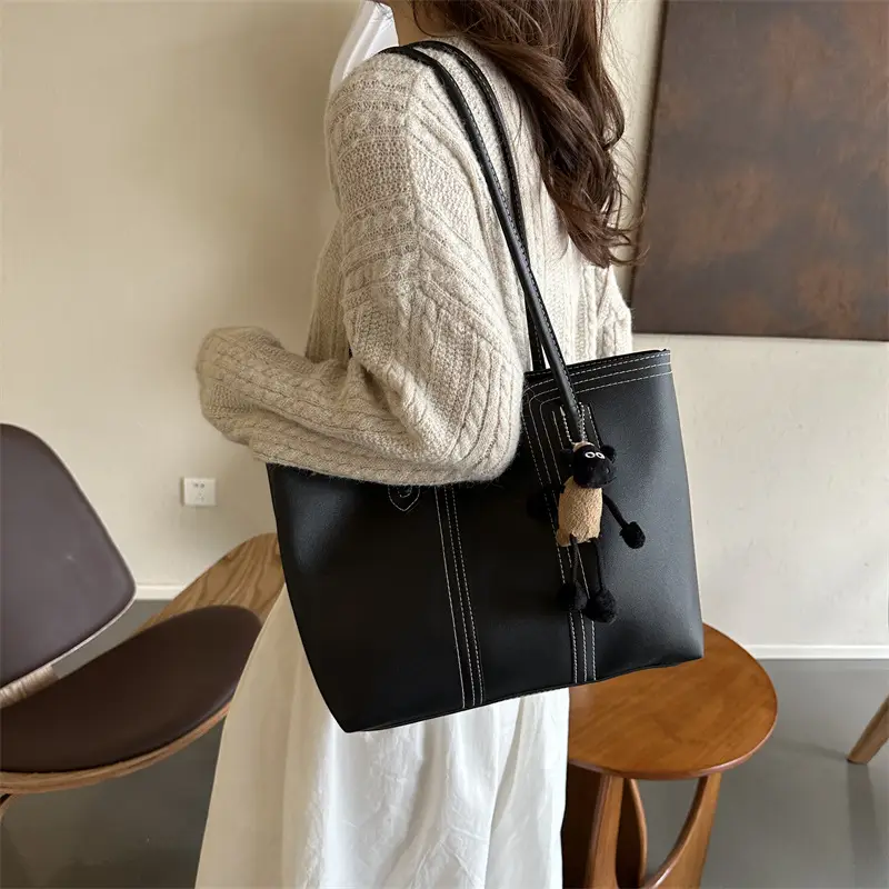 Large Capacity Women's Tan Shoulder Bag with Retro Charm - Image 5
