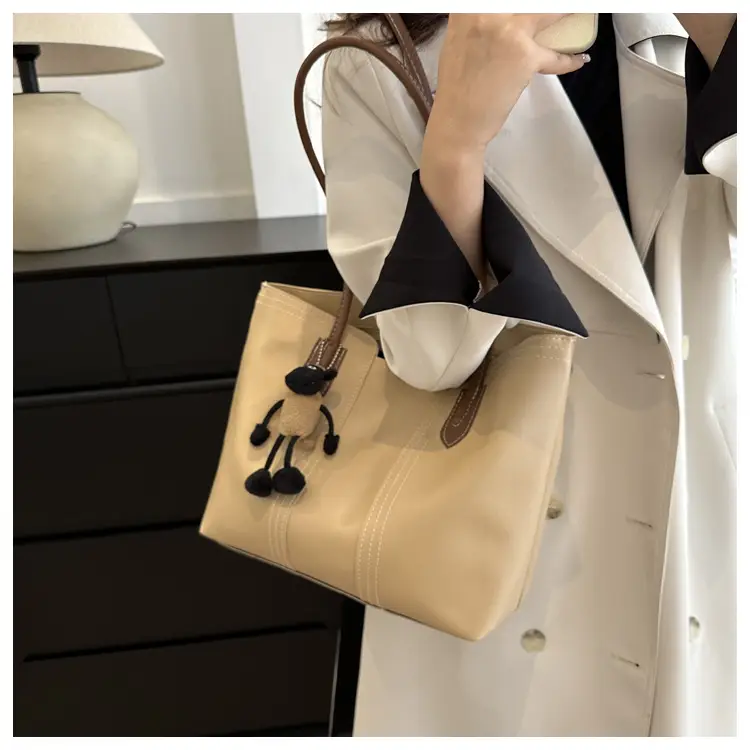 Large Capacity Women's Tan Shoulder Bag with Retro Charm — feature 17