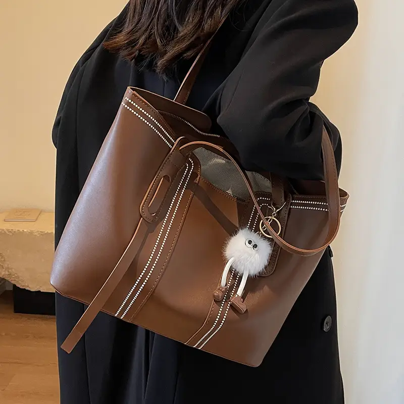 Black Women's Large Tote Bag with Keychain