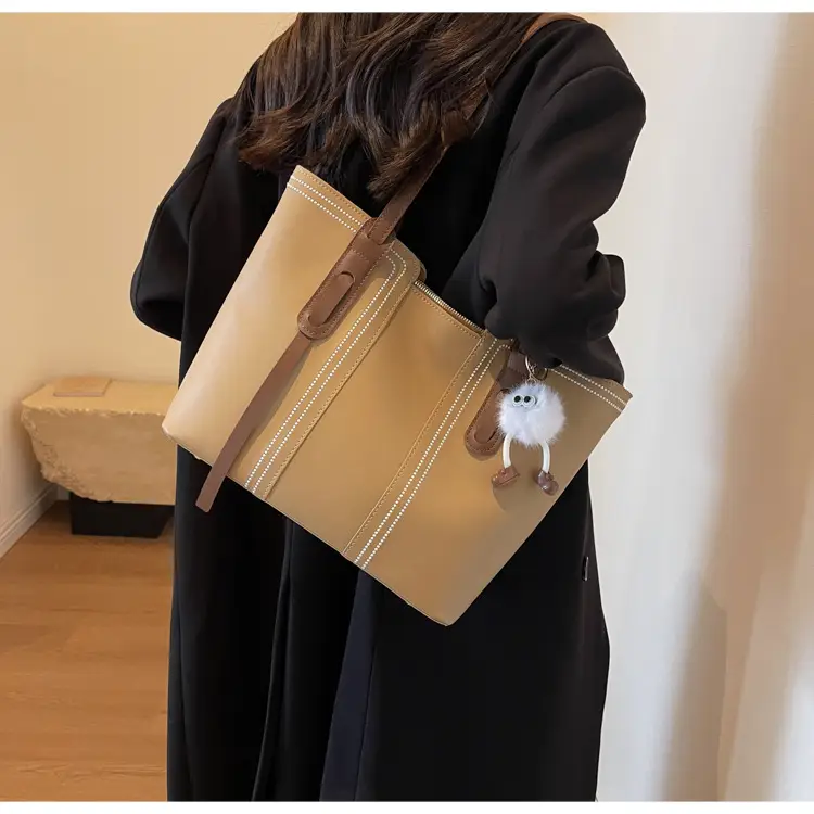 Black Women's Large Tote Bag with Keychain — feature 10