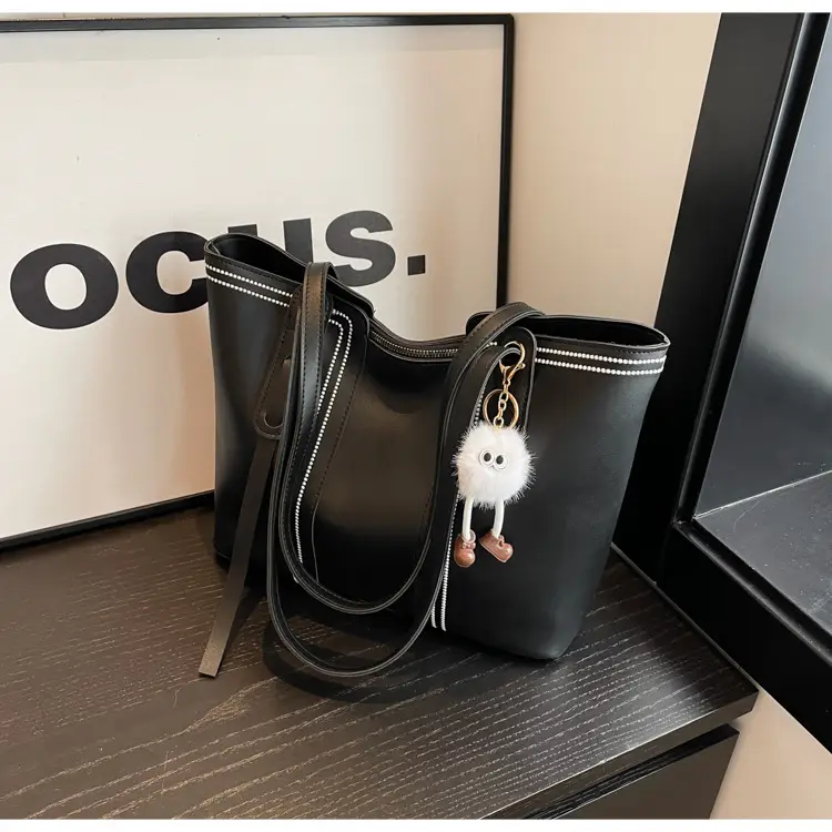 Black Women's Large Tote Bag with Keychain — feature 30