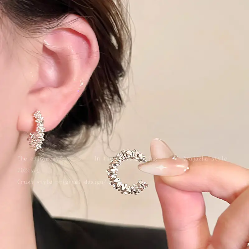 S925 Silver Heart Stud Earrings for Women - Image 13