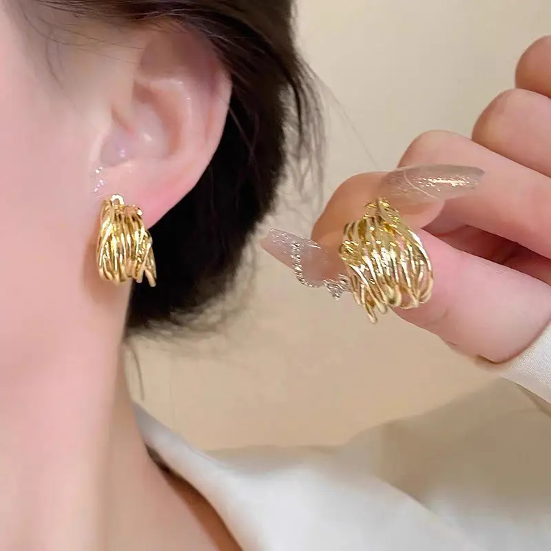 S925 Silver Heart Stud Earrings for Women - Image 21