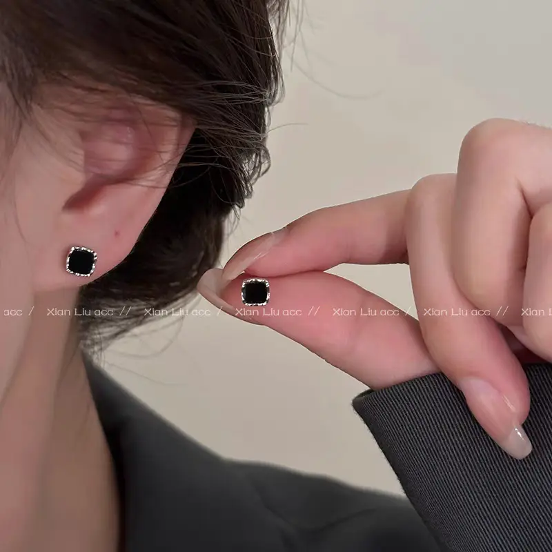 S925 Silver Heart Stud Earrings for Women - Image 32